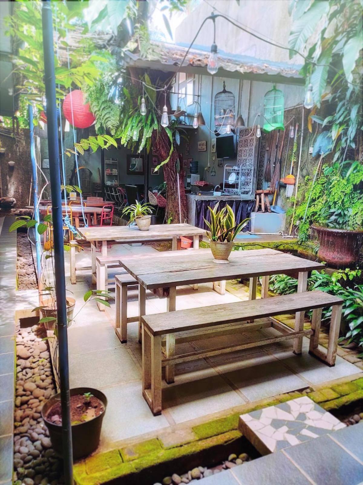 Jeng Tini Guest House Bogor Extérieur photo