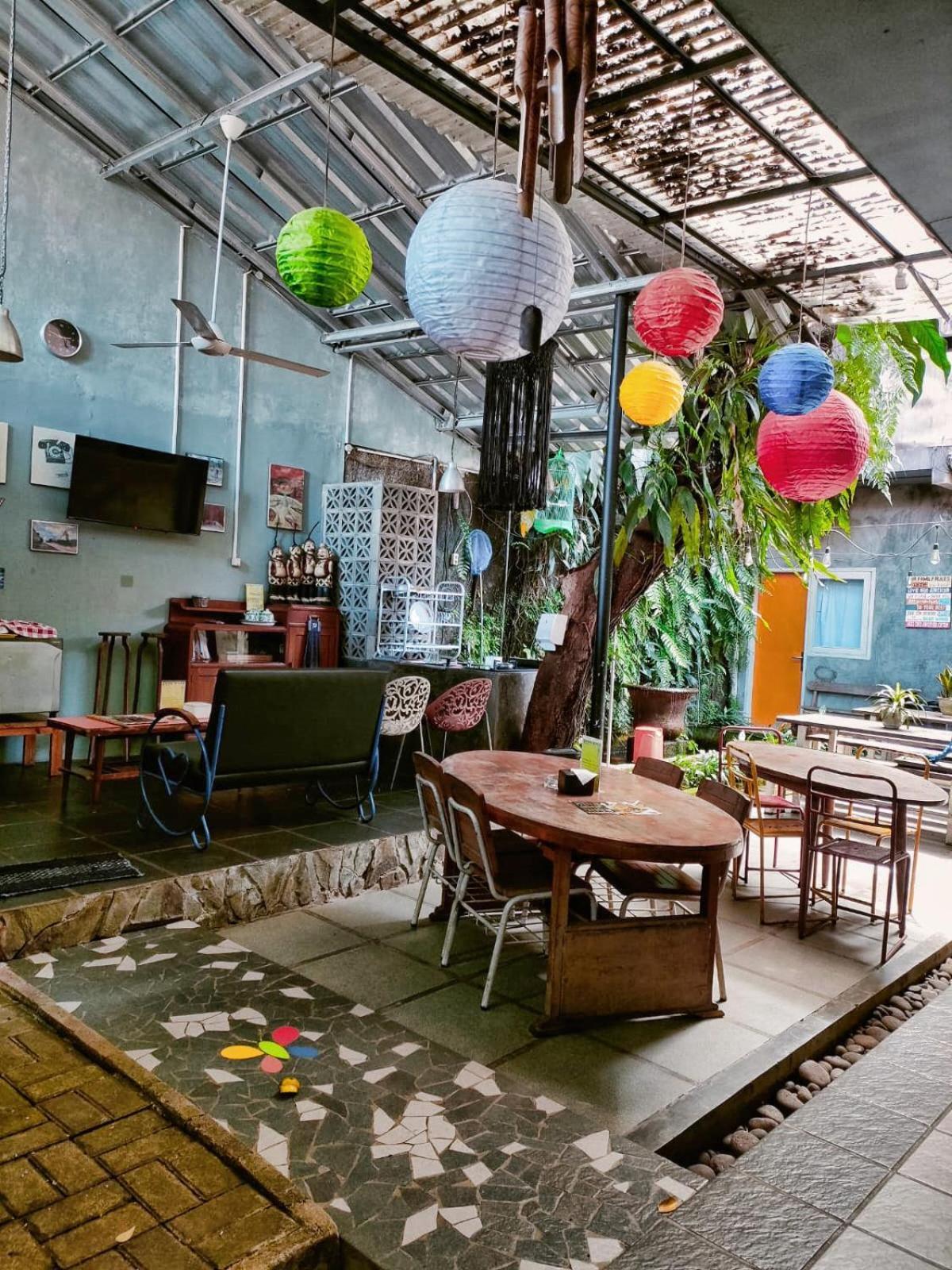 Jeng Tini Guest House Bogor Extérieur photo