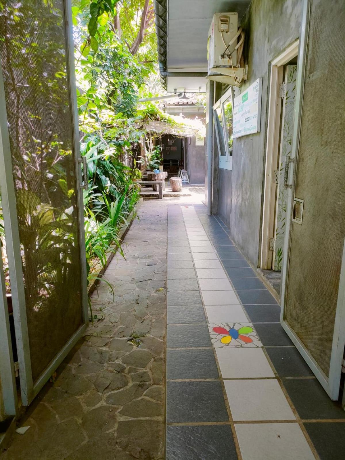 Jeng Tini Guest House Bogor Extérieur photo
