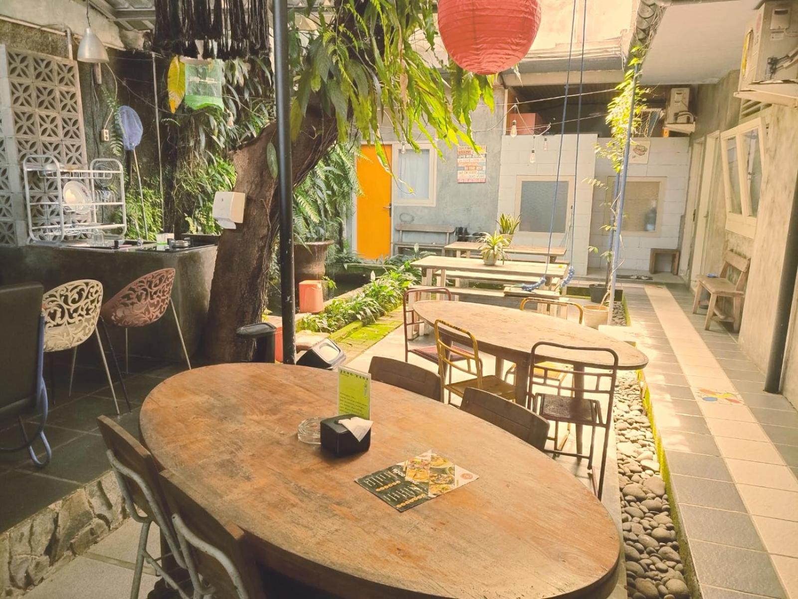 Jeng Tini Guest House Bogor Extérieur photo