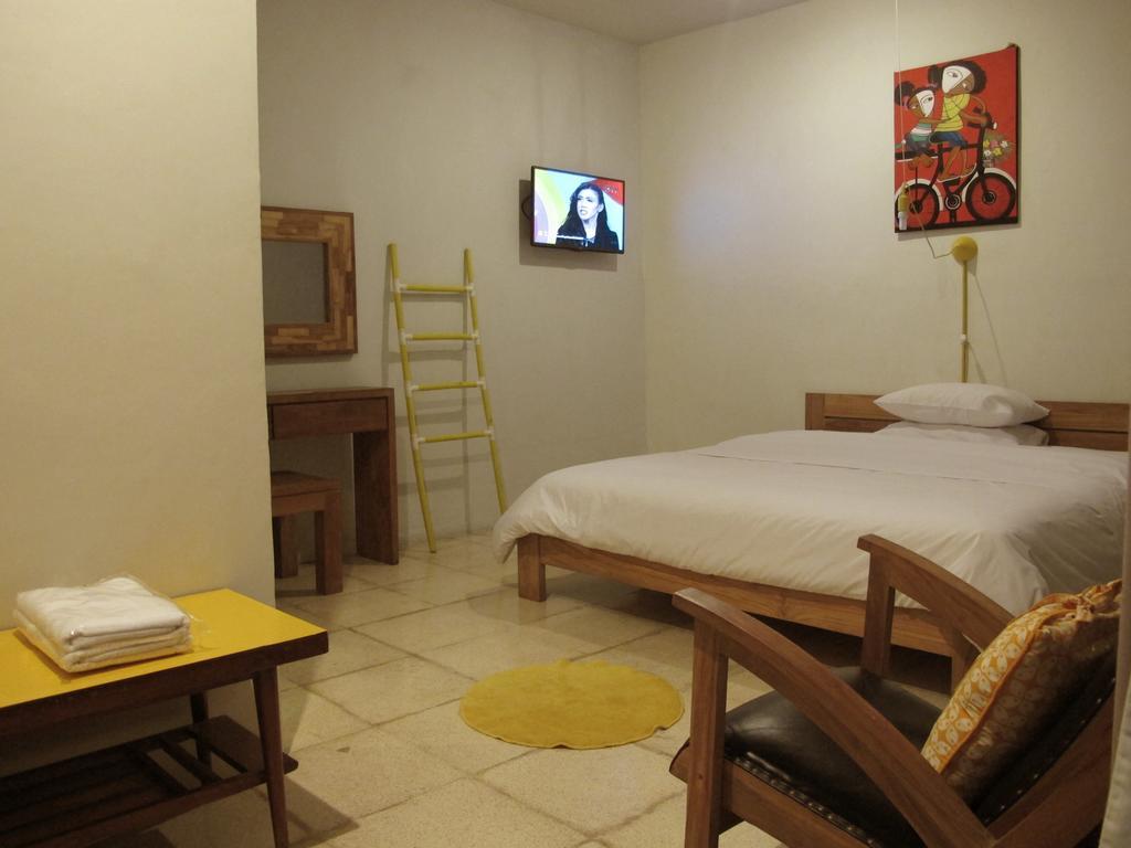 Jeng Tini Guest House Bogor Extérieur photo