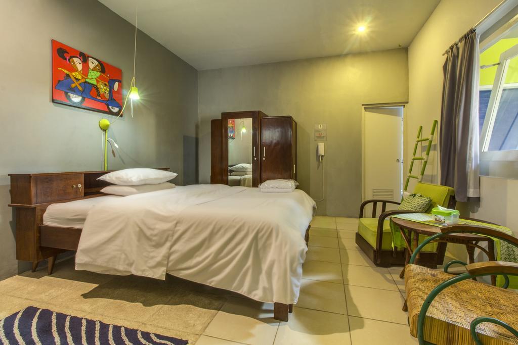 Jeng Tini Guest House Bogor Extérieur photo